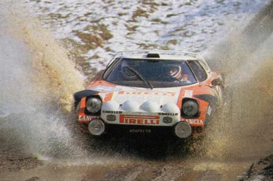  Lancia Stratos Rally 1974 года  (фото 5 из 21)